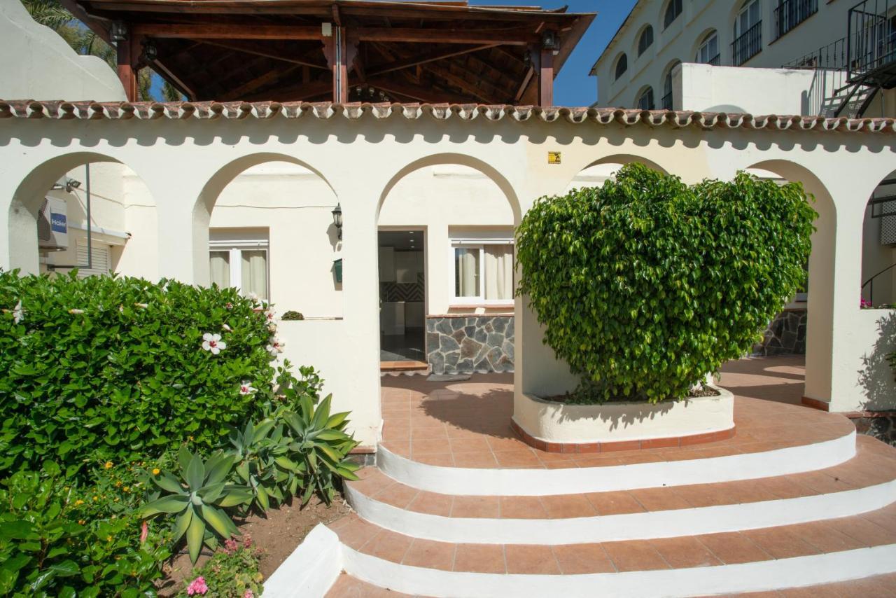 Casadelmar Marbella Aparthotel Exterior photo